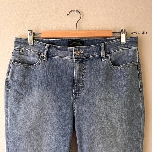 Talbots 2 Flawless 5 Pocket Straight Leg Mid Rise Jeans Denim Womens 12 Petites - Picture 4 of 5